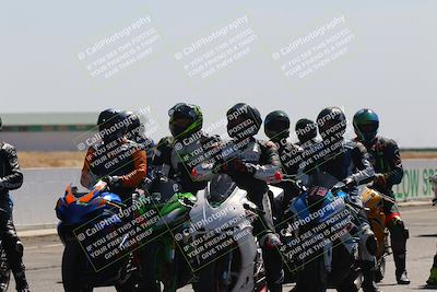 media/Apr-09-2022-2WTD (Sat) [[13dbb94c15]]/Around the Pits/